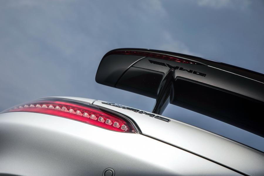 Детали экстерьера Mercedes-AMG GT S (C190) 2017 года  (фото 40 из 49)